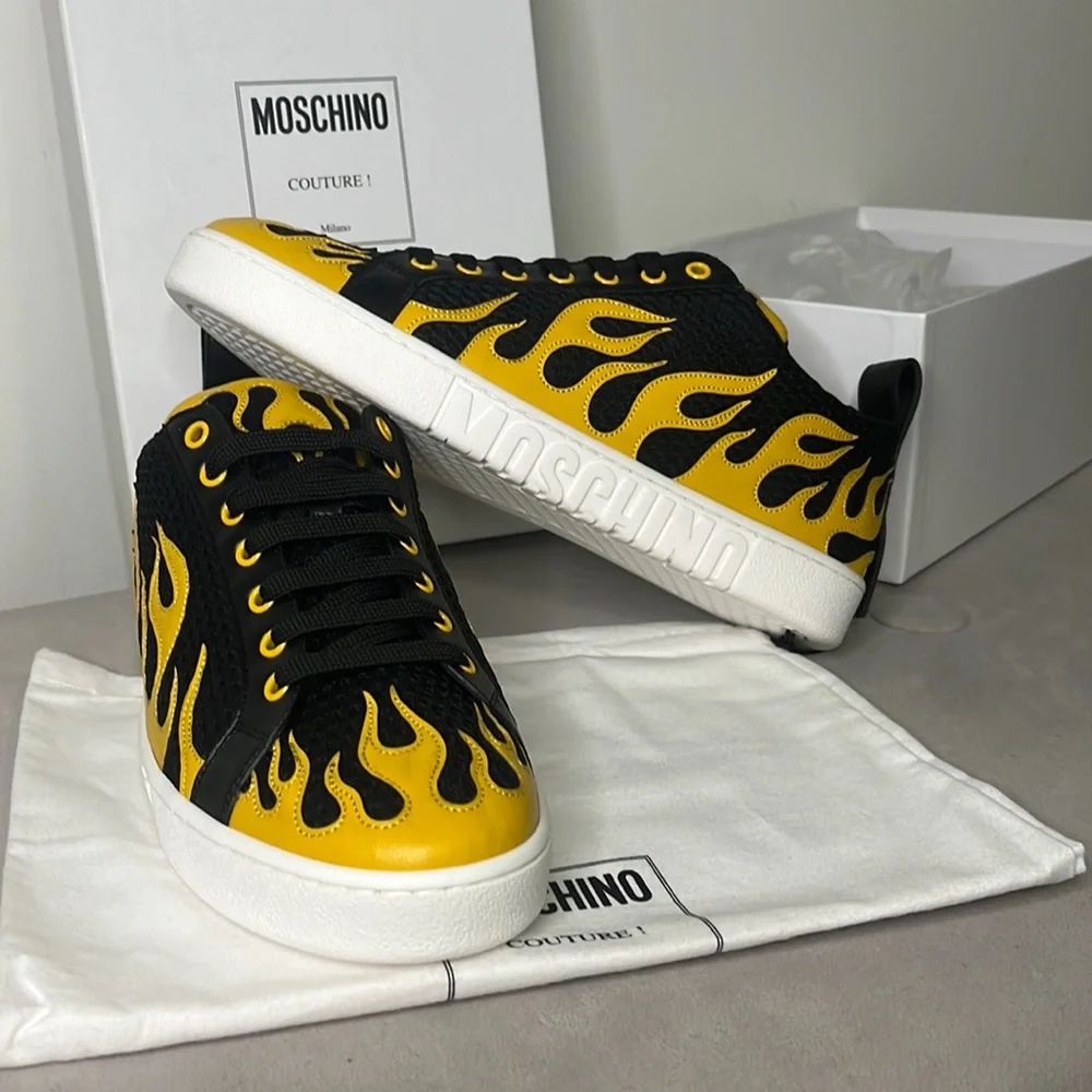 🐻Moschino Flames🔥Black Sneakers Brand New! - Picture 1 of 7